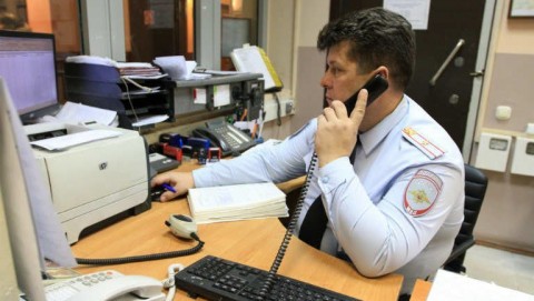 Сотрудники полиции в Арсеньевском районе установили подозреваемую в краже денег с банковской карты